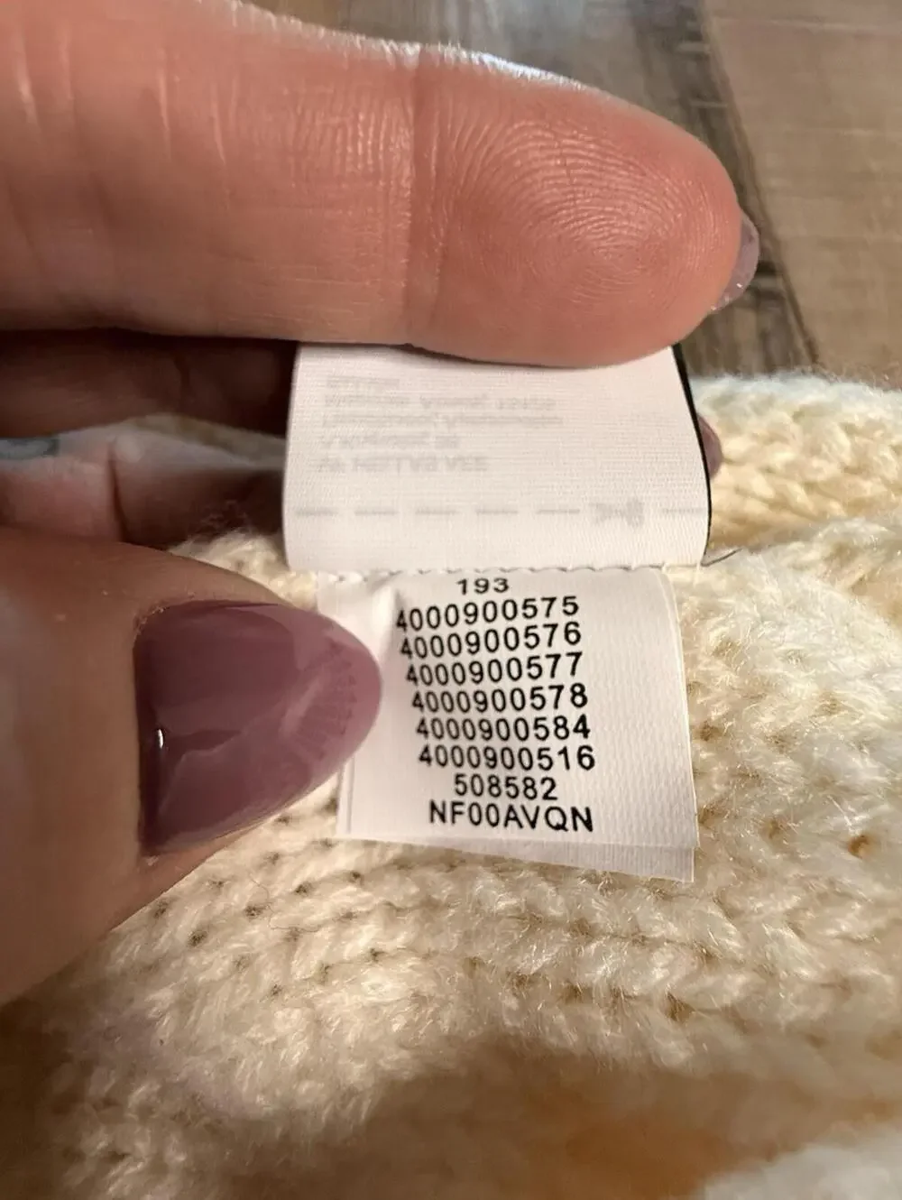 The North Face Cream Cable Knit Beanie Hat‎ Fleece Lined One Size-perfect cond